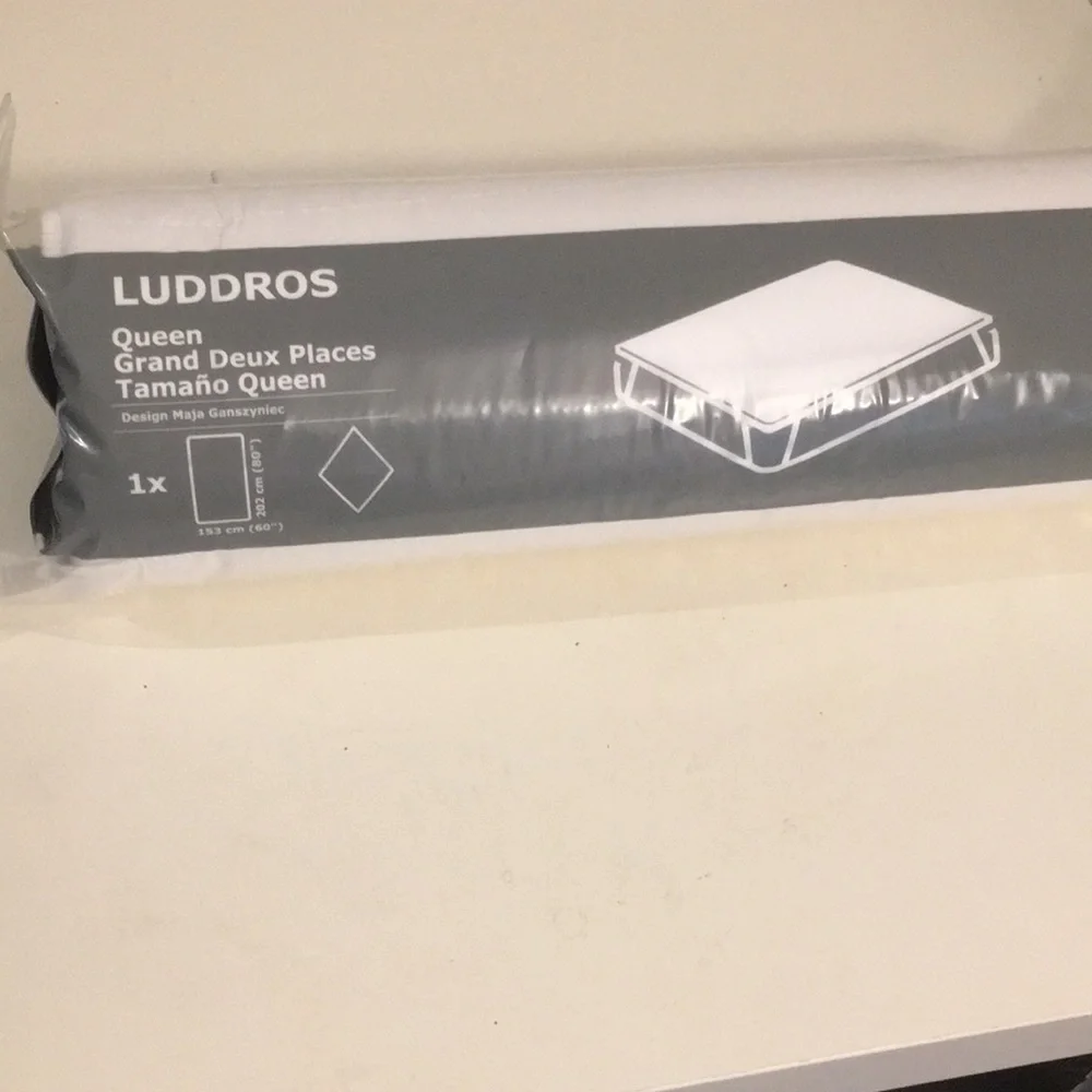 Brand New Queen Size Mattress Protector.